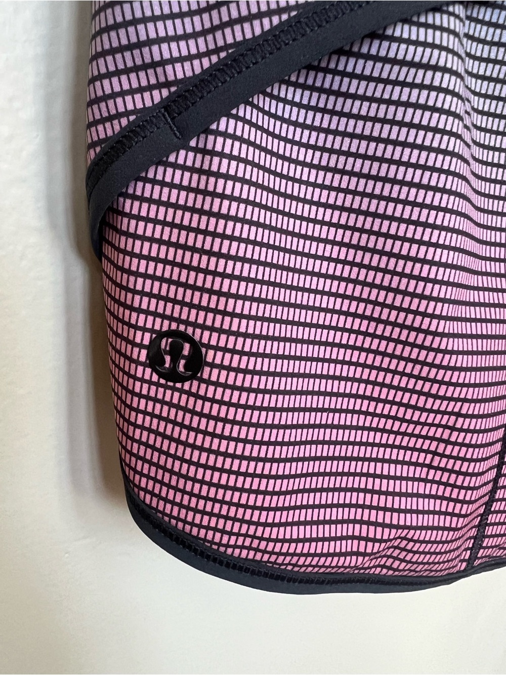 LULULEMON H2O Double Gradient Pink Black Speed Short Size 6 - Picture 5 of 11